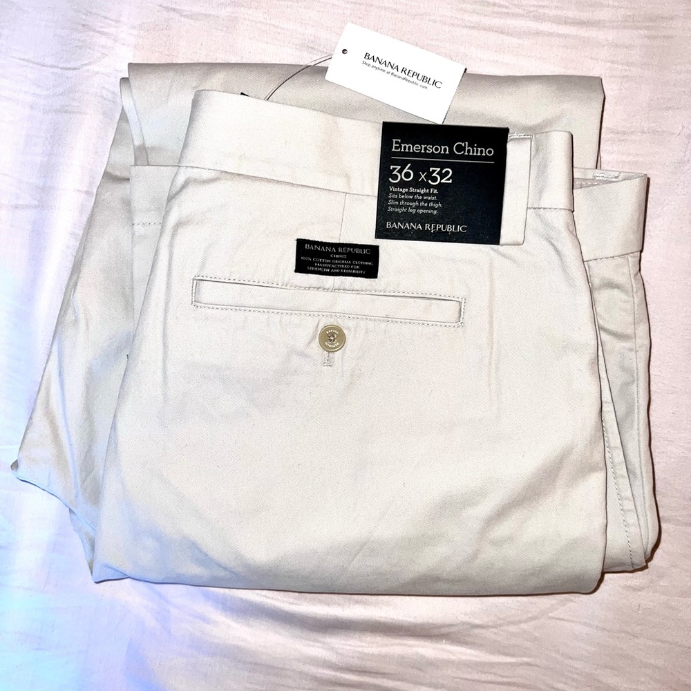 Banana Republic Emerson Flat Front Chino 36 x 32” NWT